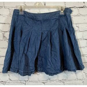 American Eagle Denim Skirt Pleated Mini Skater Style Blue Size 8‎